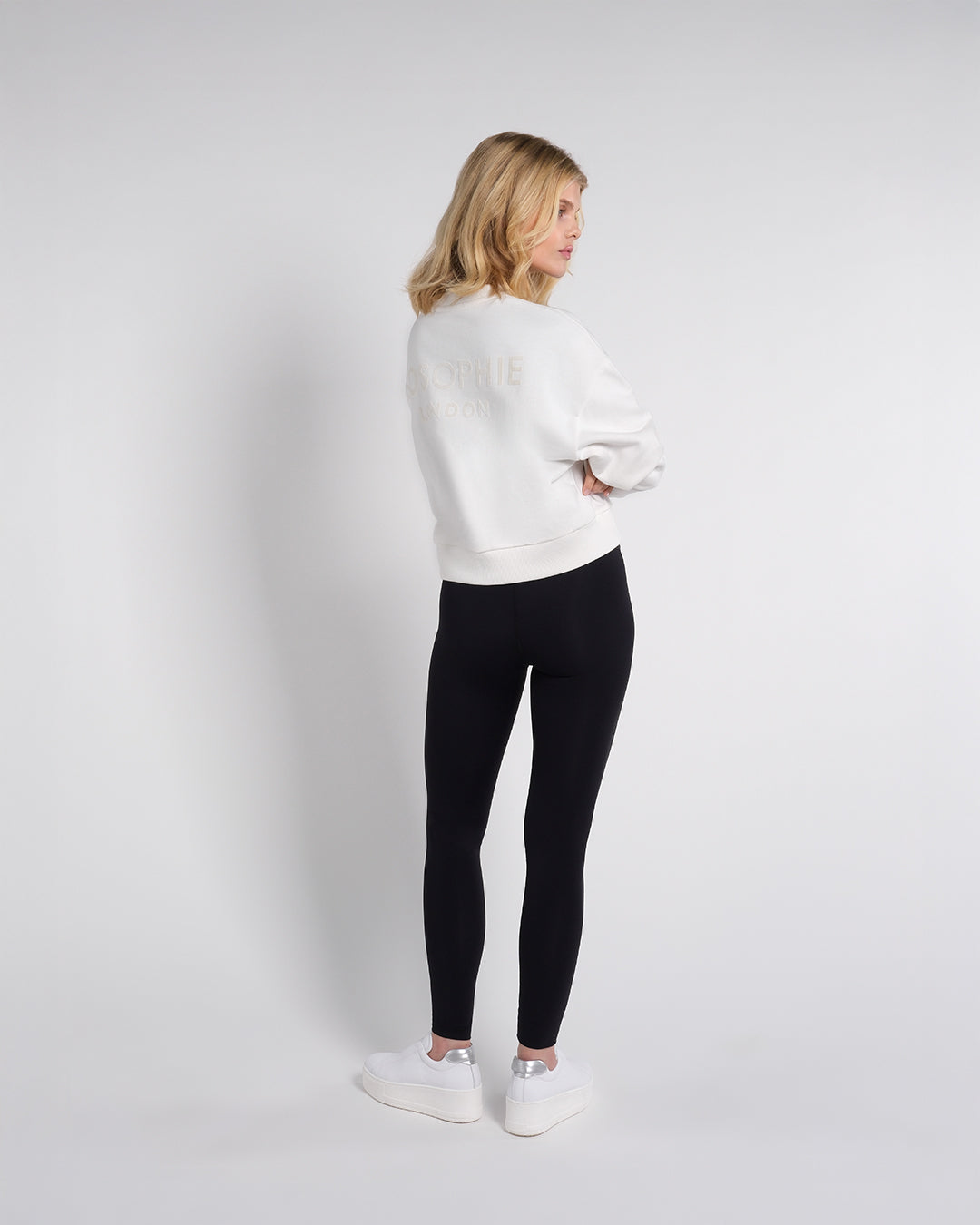 RELAX CREWNECK MILK